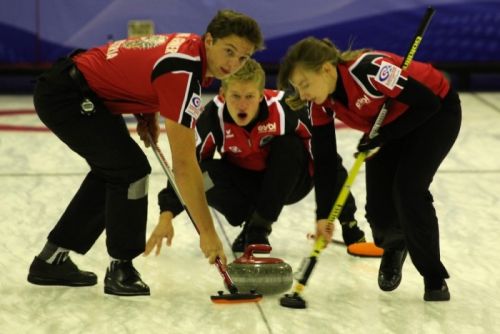 Mathias Genner, Sebastian Wunderer und Andrea Höfler bei der Mixed-EM 2013